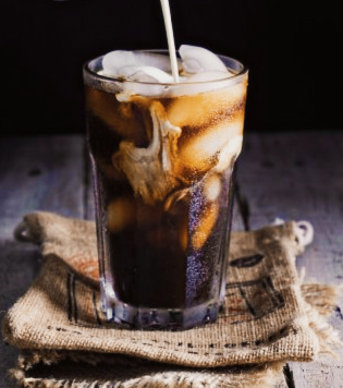 Сумасшедший белый Колд Брю фото